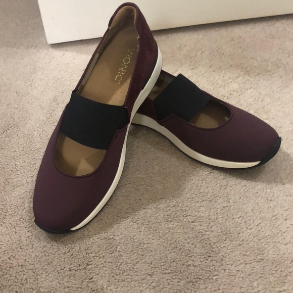 vionic cadee slip on
